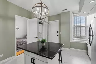 2202 N Clybourn Ave, Chicago, IL 60614 - Photo 11