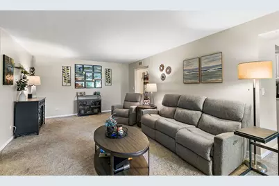 710 Saint Andrews Lane #22, Crystal Lake, IL 60014 - Photo 15