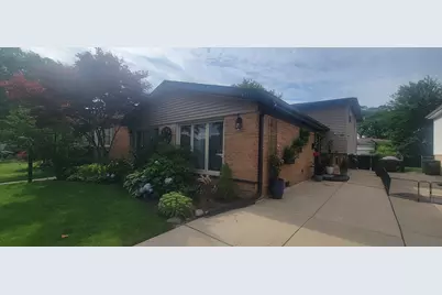 5435 Reba Street, Morton Grove, IL 60053 - Photo 3