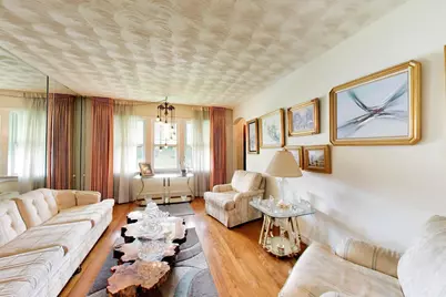9537 S Indiana Avenue, Chicago, IL 60649 - Photo 3