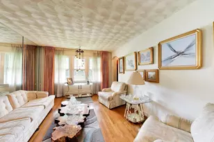 9537 S Indiana Ave, Chicago, IL 60649 - Photo 3