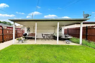 9537 S Indiana Ave, Chicago, IL 60649 - Photo 17