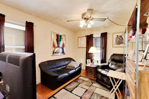 9537 S Indiana Ave, Chicago, IL 60649 - Photo 7