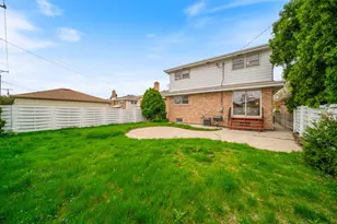 4945 N Neva Ave, Chicago, IL 60656 - Photo 19