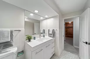 4945 N Neva Ave, Chicago, IL 60656 - Photo 13