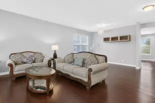 12807 Timber Wood Cir, Plainfield, IL 60585 - Photo 5