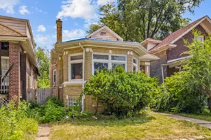 7927 S Ridgeland Ave, Chicago, IL 60617 - Photo 1