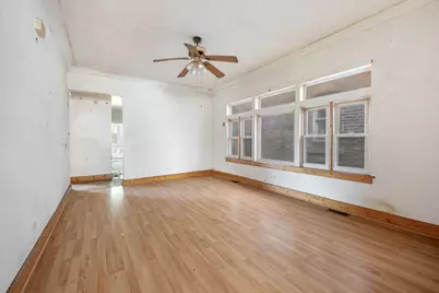 7927 S Ridgeland Avenue, Chicago, IL 60617 - Photo 5