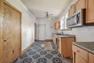 7927 S Ridgeland Ave, Chicago, IL 60617 - Photo 7