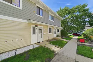 1437 Sutter Dr, Hanover Park, IL 60133 - Photo 7