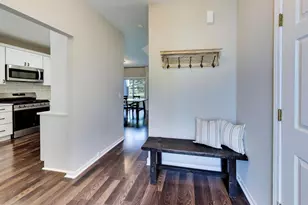 1219 Tennyson Ln, Naperville, IL 60540 - Photo 3