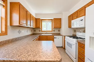 7760 Lavergne Ave, Burbank, IL 60459 - Photo 7