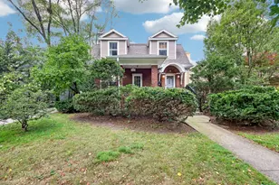 2038 Hawthorne Ln, Evanston, IL 60201 - Photo 1