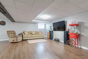 39226 N Rangers Way, Antioch, IL 60002 - Photo 37