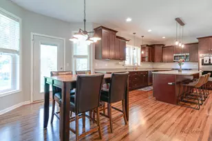 39226 N Rangers Way, Antioch, IL 60002 - Photo 9