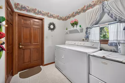 130 Ebbesen Drive, Dekalb, IL 60115 - Photo 21