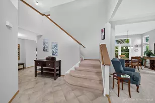 1172 Hillcrest Ln, Woodridge, IL 60517 - Photo 9