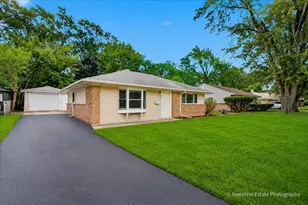426 Suwanee St, Park Forest, IL 60466 - Photo 3