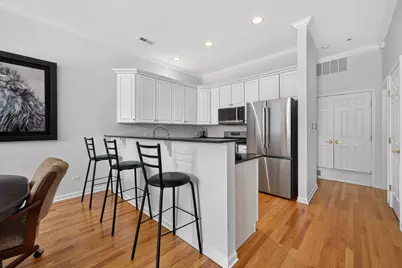 2919 N Burling Street #E, Chicago, IL 60657 - Photo 9