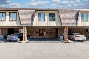 24 Cour Madeleine Ct, Palos Hills, IL 60465 - Photo 1