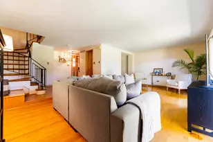 24 Cour Madeleine Ct, Palos Hills, IL 60465 - Photo 5