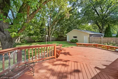3884 Woodlawn Avenue, Gurnee, IL 60031 - Photo 23