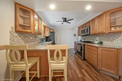 3884 Woodlawn Avenue, Gurnee, IL 60031 - Photo 5