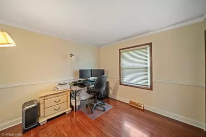 3884 Woodlawn Avenue, Gurnee, IL 60031 - Photo 15
