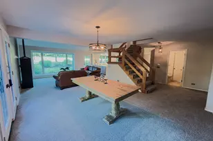 37W271 Weld Rd, Elgin, IL 60124 - Photo 7