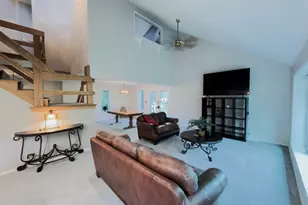 37W271 Weld Rd, Elgin, IL 60124 - Photo 9