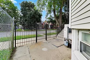 1907 N Keystone Ave, Chicago, IL 60639 - Photo 5