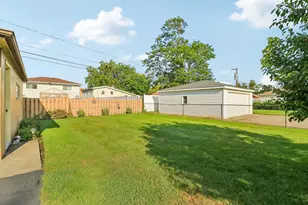 1058 Seymour Ave, Des Plaines, IL 60016 - Photo 21