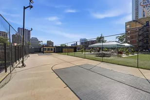 655 W Irving Park Rd, Chicago, IL 60613 - Photo 17
