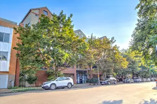 2251 W St Paul Ave, Chicago, IL 60647 - Photo 33
