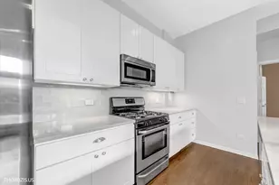 2251 W St Paul Ave, Chicago, IL 60647 - Photo 17