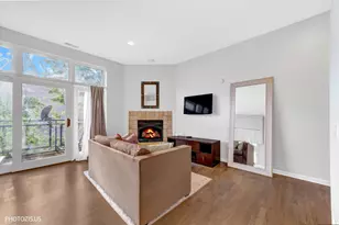 2251 W St Paul Ave, Chicago, IL 60647 - Photo 5