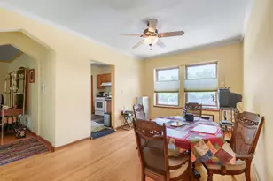 10943 S Longwood Dr, Chicago, IL 60643 - Photo 5