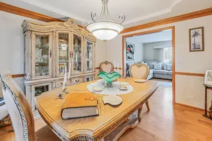 1212 Grove Ave, Addison, IL 60101 - Photo 9