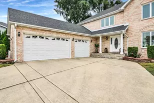1212 Grove Ave, Addison, IL 60101 - Photo 3
