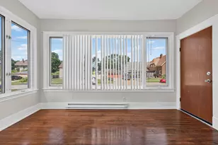 110 W 3rd St, Belvidere, IL 61008 - Photo 17