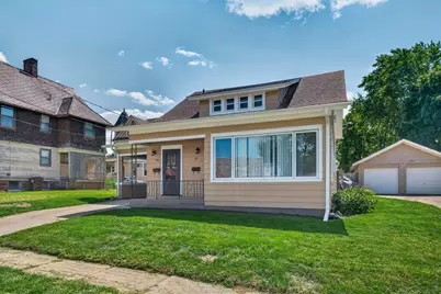 110 W 3rd Street, Belvidere, IL 61008 - Photo 3