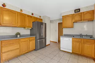 9123 Lamon Ave N, Skokie, IL 60077 - Photo 9