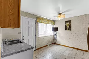 9123 Lamon Ave N, Skokie, IL 60077 - Photo 7