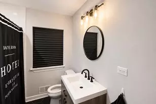 12520 S Yale Ave, Chicago, IL 60628 - Photo 9