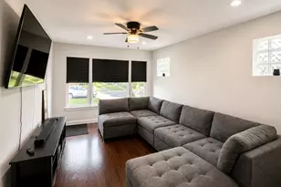 12520 S Yale Ave, Chicago, IL 60628 - Photo 7