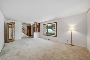 524 Hingham Ln, Schaumburg, IL 60193 - Photo 7