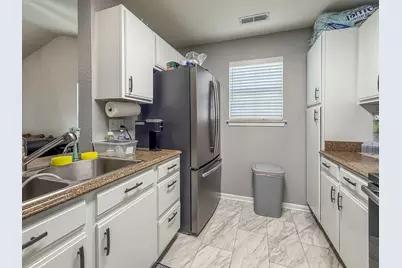 711 Newton Drive, Champaign, IL 61822 - Photo 15