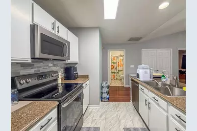 711 Newton Drive, Champaign, IL 61822 - Photo 17