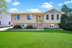 7016 Lewis & Clark Dr, Plainfield, IL 60586 - Photo 3
