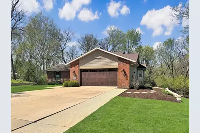 1669 Barberry Circle, Freeport, IL 61032 - Photo 3
